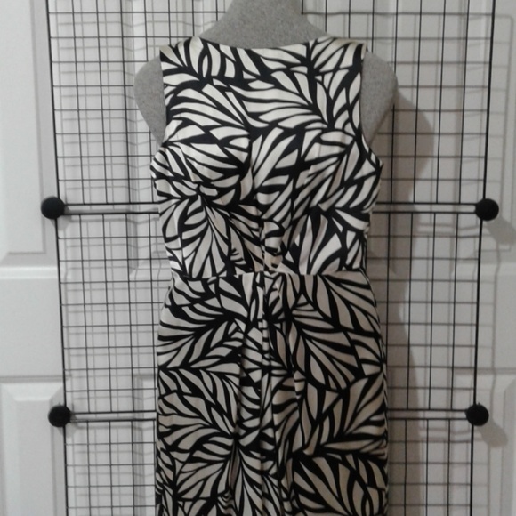 Elegant 100% silkfront pleated dress. NWT